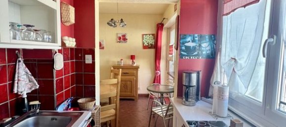 4-salle Appartement à Altkirch, France No. 156990 5