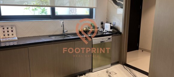 6 bedrooms Villa in Dubai, UAE No. 24547 24