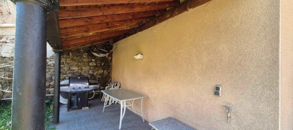 4 bedrooms House in Saint-Chamond, France No. 198172 3