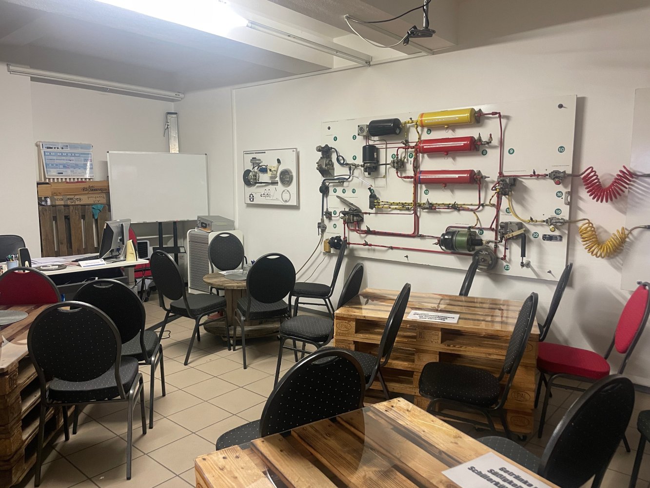 3-salle Propriété commerciale à Traunstein, Germany No. 140567