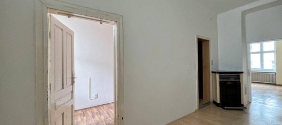 4 rooms Apartment in Favoriten, Austria No. 181445 14
