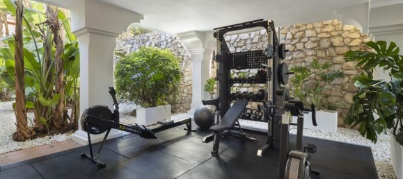 12 bedrooms Villa in Marbella, Spain No. 102118 21