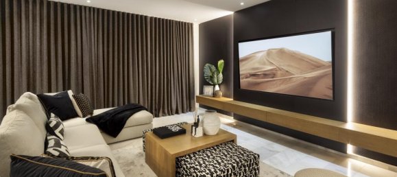 12 bedrooms Villa in Marbella, Spain No. 102118 9