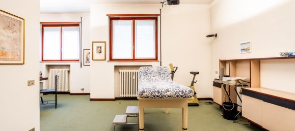 Büro in Milan, Italy 93m², Nr. 246459 2