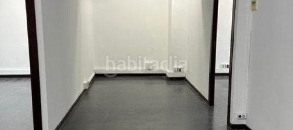Gewerbliche Immobilie in Barcelona, Spain 165m², Nr. 62411 9