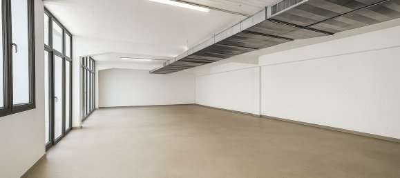 Склад 244м² в Милан, Италия № 333272 8