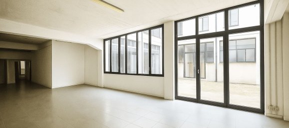 Склад 244м² в Милан, Италия № 333272 2