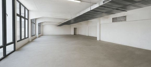 Склад 244м² в Милан, Италия № 333272 5