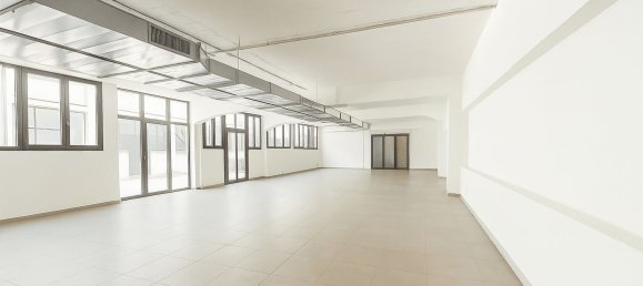 Склад 244м² в Милан, Италия № 333272 11