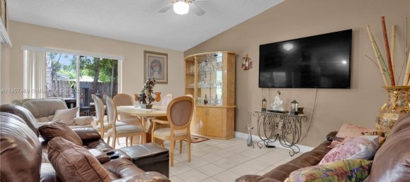4 غرف نوم فيلا في Miami, USA رقم 614182 13