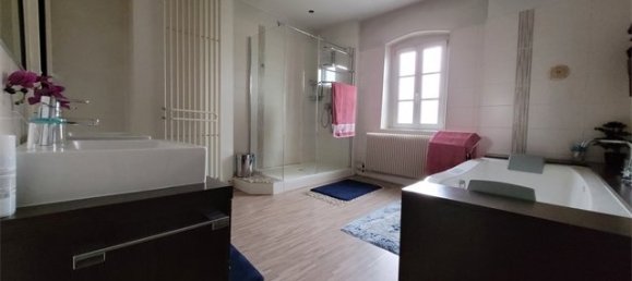 6 غرف نوم منزل في Luneville, France رقم 100433 5