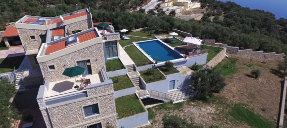 330m² Villa in Corfu, Greece No. 8033 3