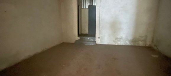 Propiedad comercial en Prato, Italy 146 m² No. 89541 5