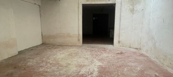 Propiedad comercial en Prato, Italy 146 m² No. 89541 2