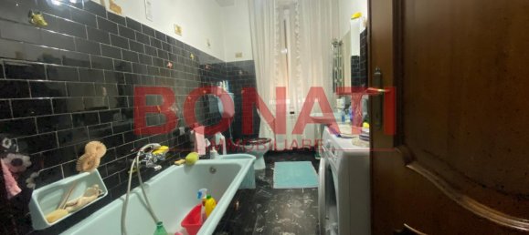 Apartamento de 6 habitaciónes en La Spezia, Italy No. 5179 6