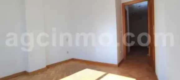 3 bedrooms House in Aldeamayor de San Martin, Spain No. 180054 27