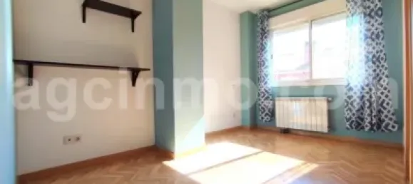 3 bedrooms House in Aldeamayor de San Martin, Spain No. 180054 32