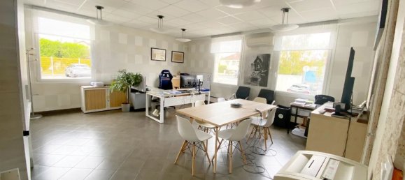 13 rooms Building in Laon, France No. 158864 7