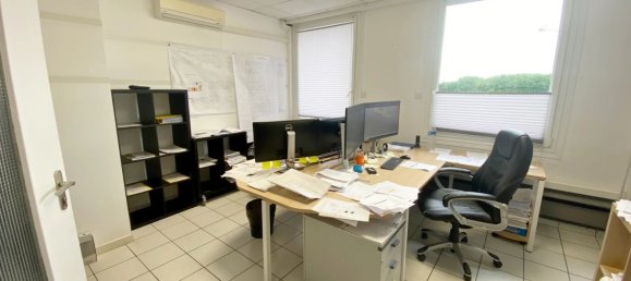 13 rooms Building in Laon, France No. 158864 3