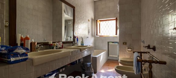 7-Zimmer Villa in Catanzaro, Italy, Nr. 285303 22
