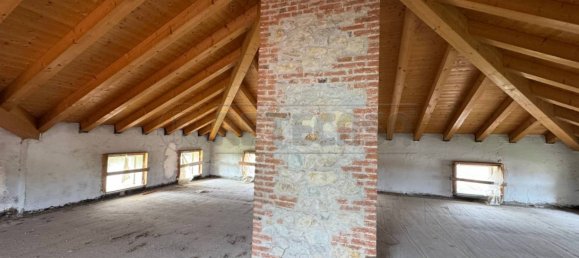 4 bedrooms Villa in Sandrigo, Italy No. 211041 8