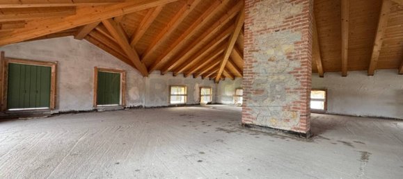 4 bedrooms Villa in Sandrigo, Italy No. 211041 9