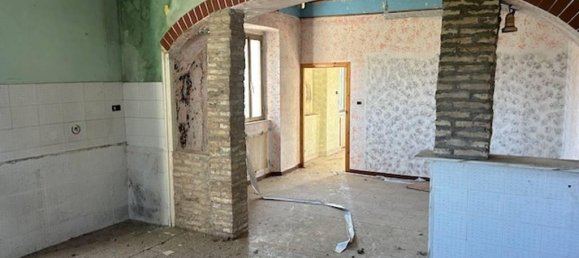 6 rooms House in Tivoli, Italy No. 151259 23