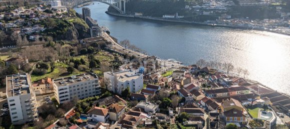 3 bedrooms House in Porto, Portugal No. 109802 11