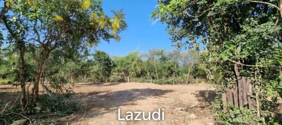  Commercial property in Pran Buri, Thailand No. 20445 2