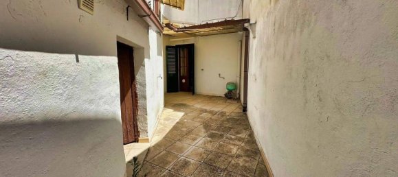 4 rooms Villa in Andrano, Italy No. 90681 4