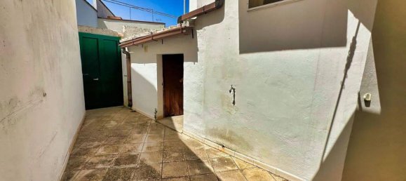 4 rooms Villa in Andrano, Italy No. 90681 5