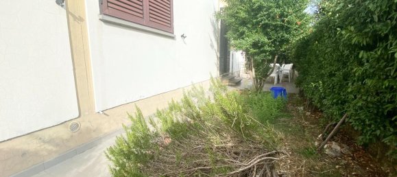 2 bedrooms Apartment in Quarrata, Italy No. 293722 16