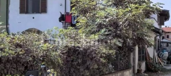 4 bedrooms Villa in Cirié, Italy No. 284890 2