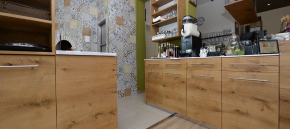 Imóvel comercial de 4 divisões em Mantua, Italy N.º 243736 4