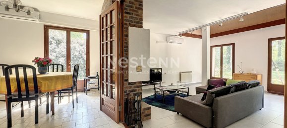 5 bedrooms House in Lamorlaye, France No. 82767 3