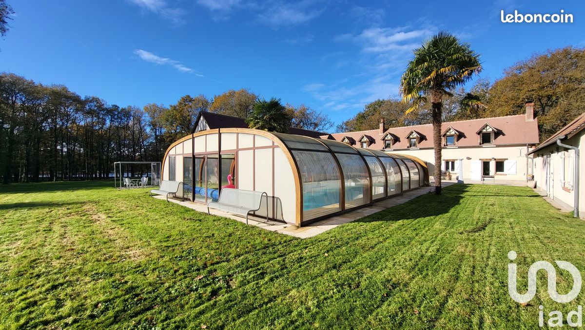 15 rooms Castles in Lassay-sur-Croisne, France No. 154534