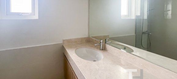 4 bedrooms Townhouse in Dubai Land, UAE No. 28846 14