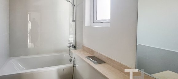 4 bedrooms Townhouse in Dubai Land, UAE No. 28846 16