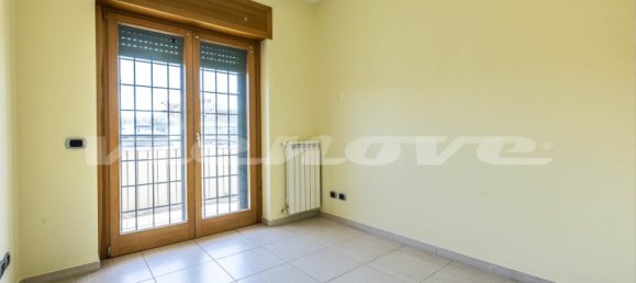 3 rooms Apartment in Rome, Italy No. 12274 11