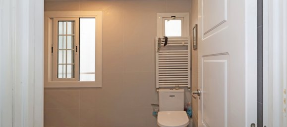 2 bedrooms Apartment in Esplugues de Llobregat, Spain No. 167080 3