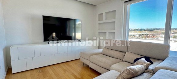 3 Schlafzimmer Penthouse in Benevento, Italy, Nr. 321858 6