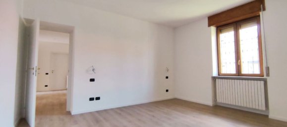 4 bedrooms Duplex in Ceriano Laghetto, Italy No. 364332 11