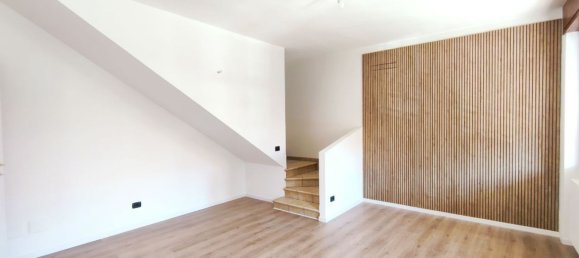 4 bedrooms Duplex in Ceriano Laghetto, Italy No. 364332 3