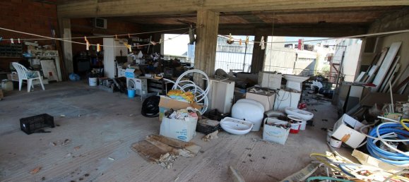 4 bedrooms Apartment in Barcellona Pozzo di Gotto, Italy No. 345049 2