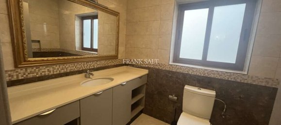 4 chambres Maison à Zabbar, Malta No. 7147 16