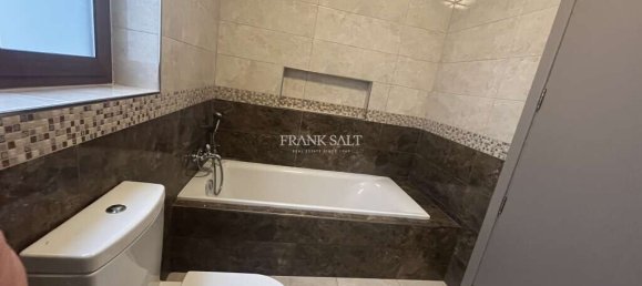 4 chambres Maison à Zabbar, Malta No. 7147 15