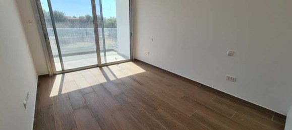 4 bedrooms Villa in Paphos, Cyprus No. 7766 15