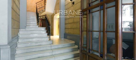 Apartamento de 3 dormitorios en Eixample, Spain No. 26190 12