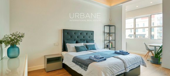 Apartamento de 3 dormitorios en Eixample, Spain No. 26190 5