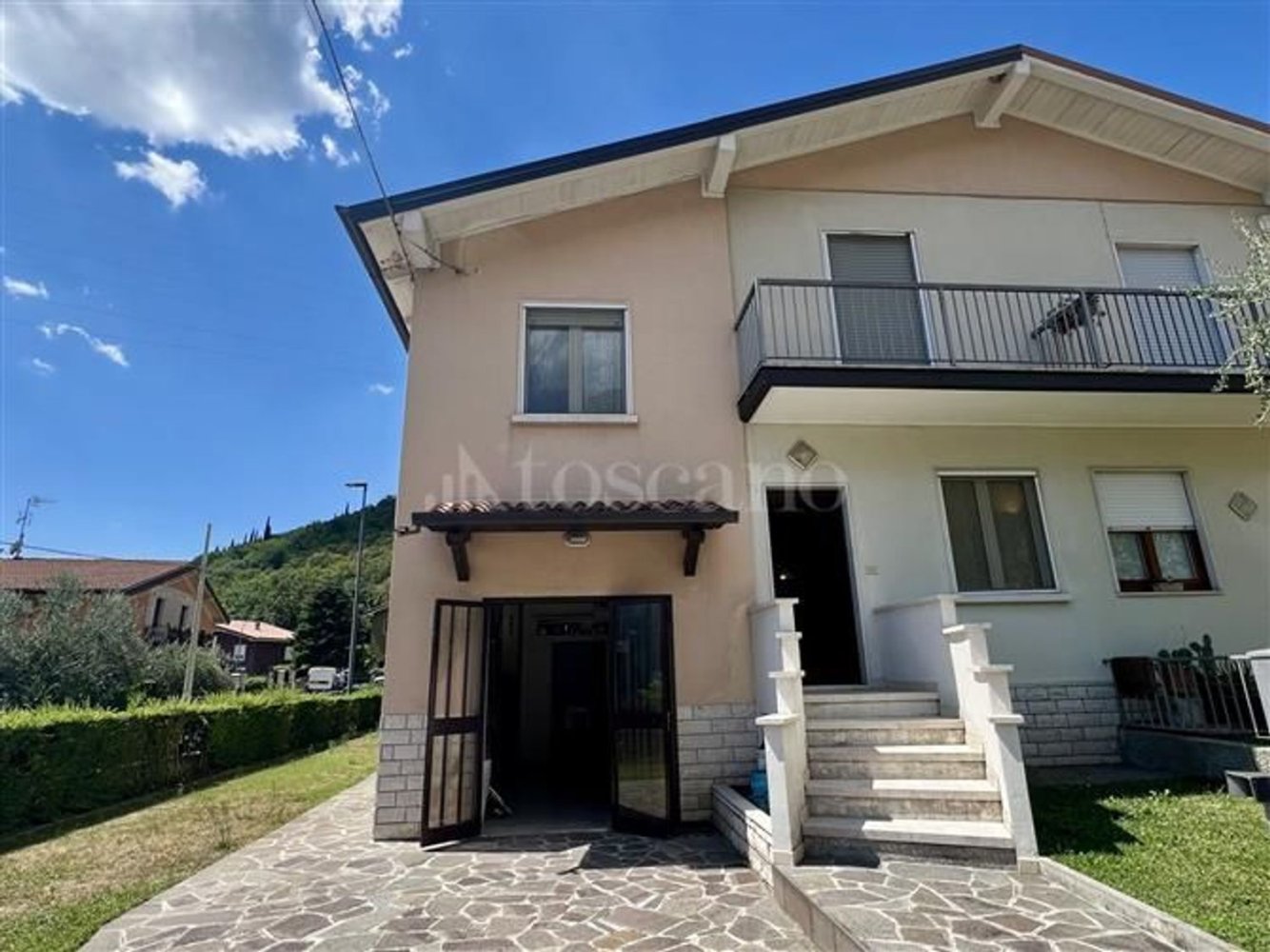 7 rooms House in Brescia, Italy No. 290350